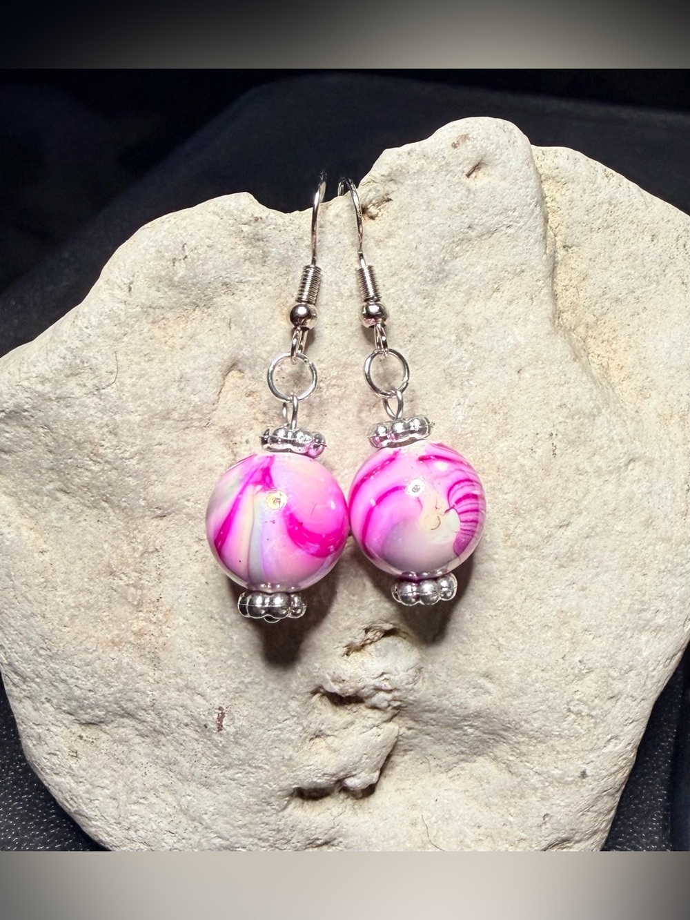 ✨Handcrafted✨ Pink Swirl Bead Dangle Earrings